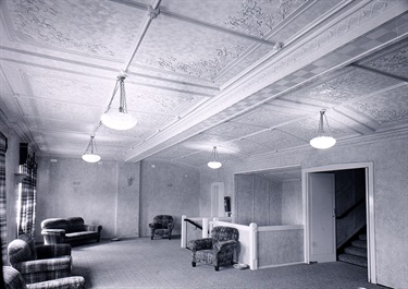 Horsham-Theatre-cinema-Mezzanine-Flood_Cahill-Jenkin-Collection.jpg