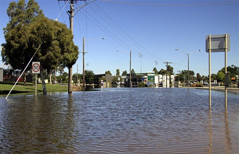 Firebrace_Street_in_Horsham_flooded.jpg