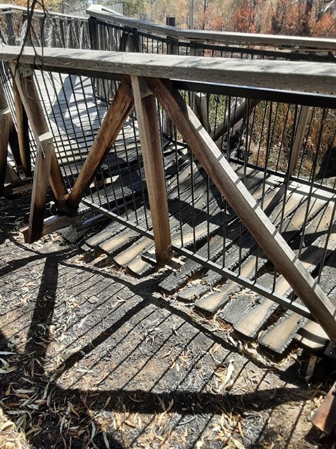 Burnt pedestrian bridge Dadswells Bridge.jpg