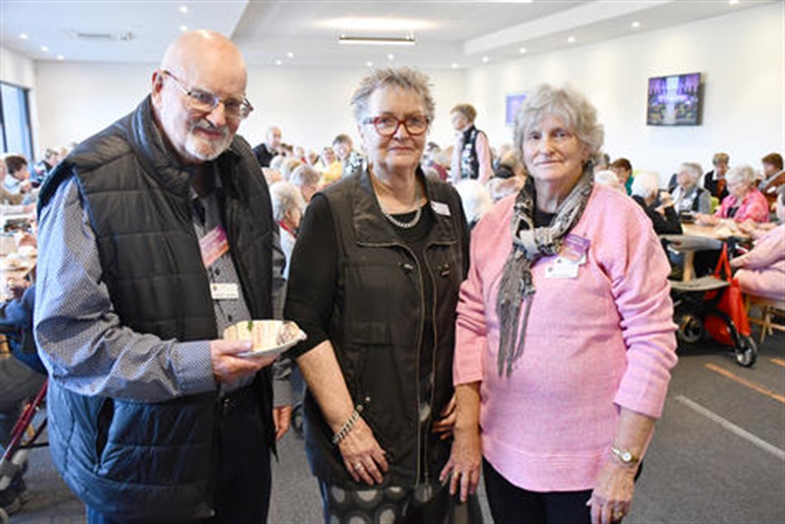 Faye Smith and Probus members.JPG