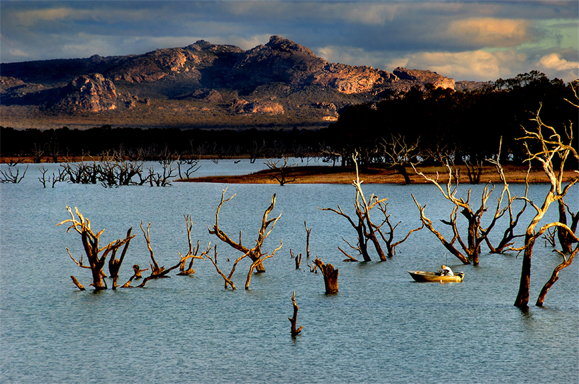Fishing at Taylors Lake (web).png
