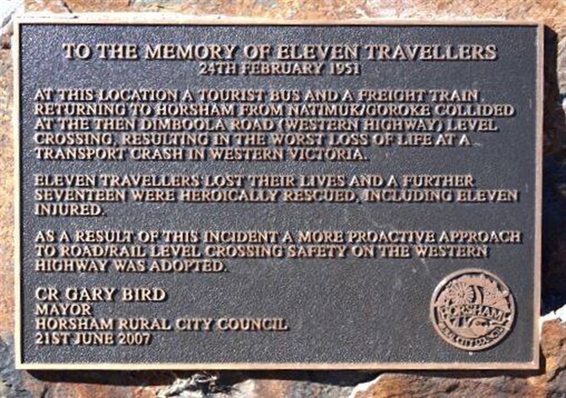 Horsham Rail Disaster Plaque.jpg