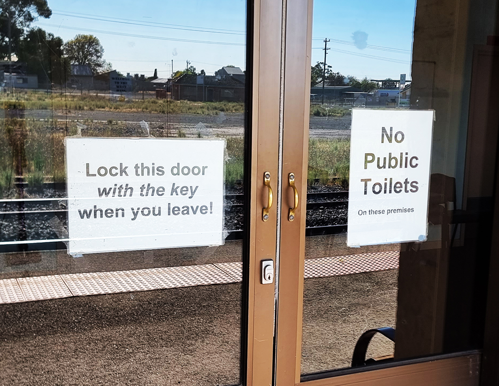 Horsham train station no toilets (web).png