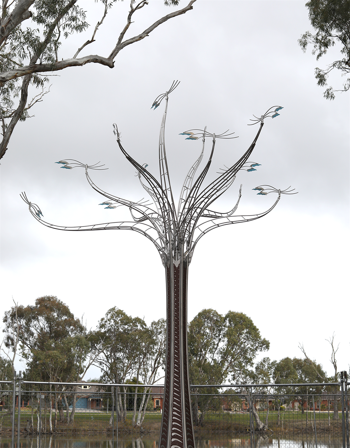 Liquid Arborescence tree sculpture.png