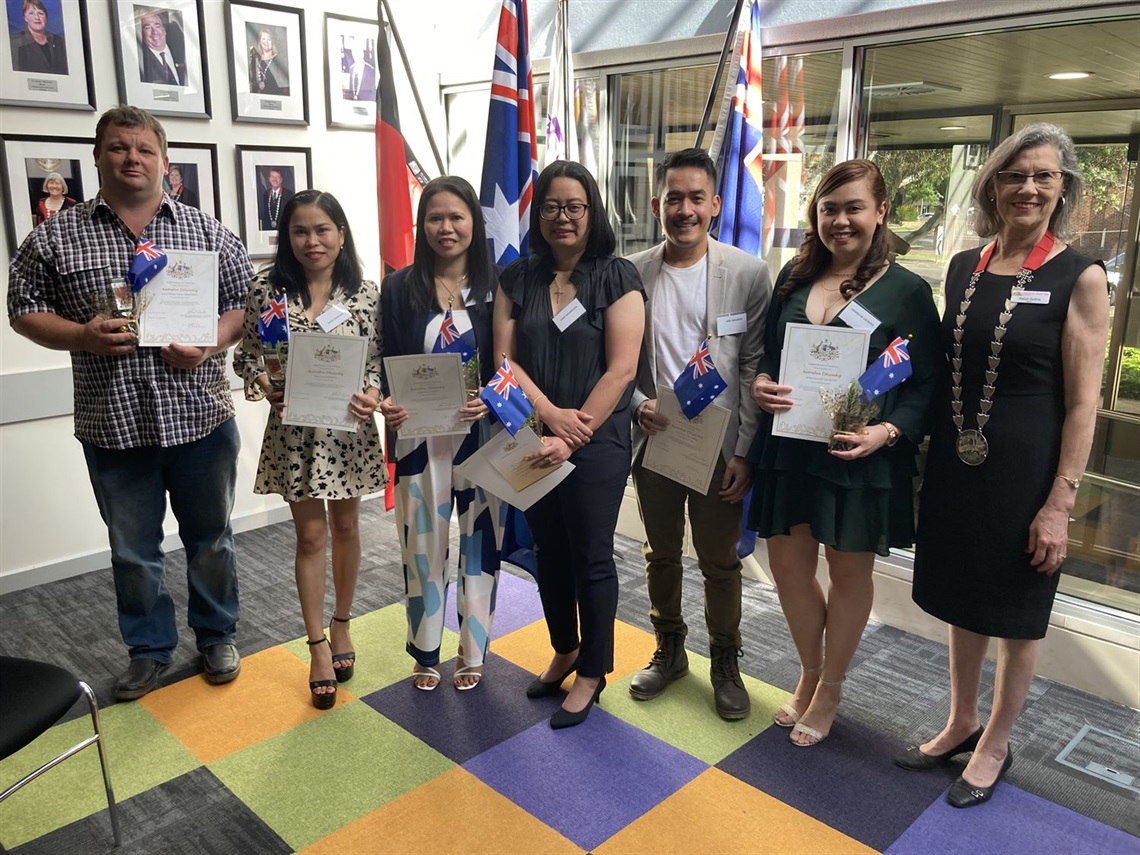 New Australian Citizens November 2022.JPG