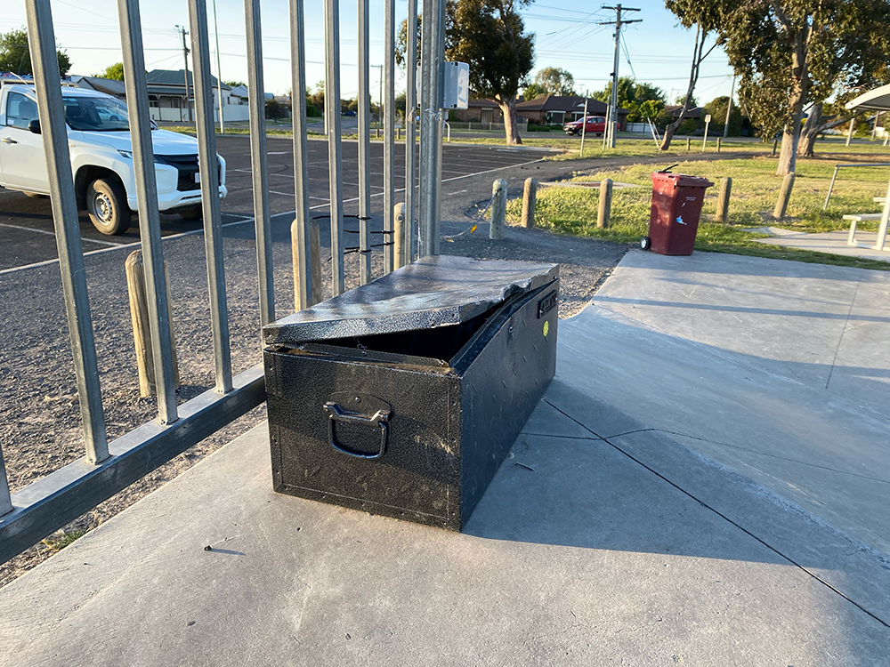 Skate park damaged box.png