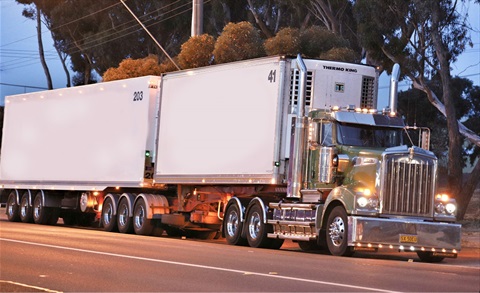 Truck travelling through Horsham.jpg